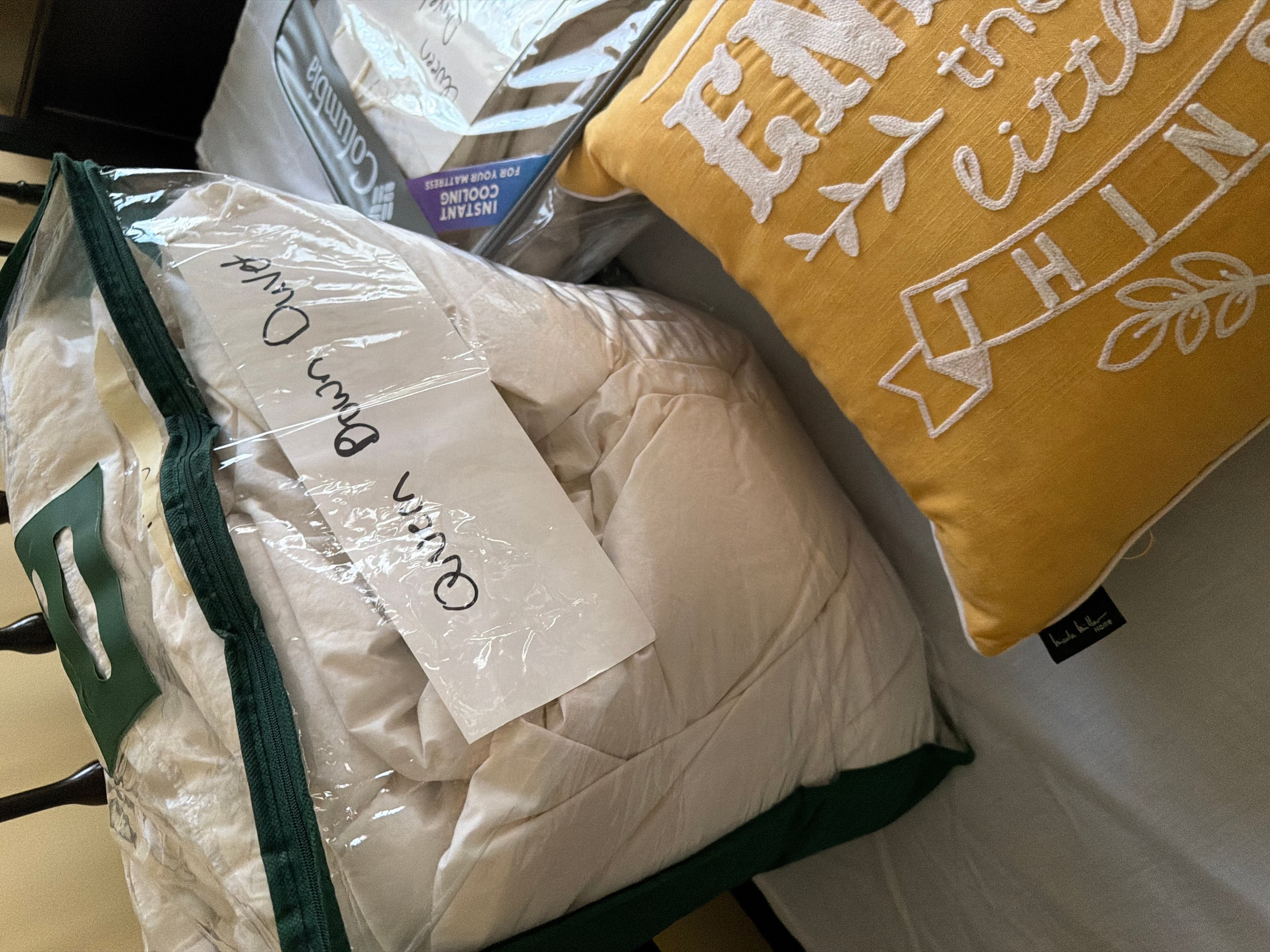 Queen Down Duvet Comforter - Image 1