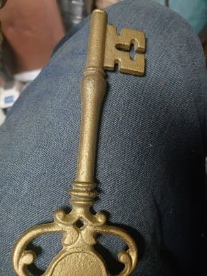 Large Cast Iron Decorative Skeleton Key 7 " Decorative Victorian Gothic Style" - Thumbnail 3