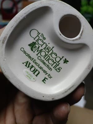 Vintage Avon Cherished Moments " COME RAIN or SHINE" Bunny W/ Umbrella - Thumbnail 5