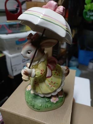 Vintage Avon Cherished Moments " COME RAIN or SHINE" Bunny W/ Umbrella - Thumbnail 2