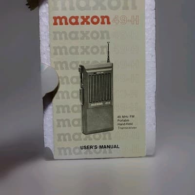 Vintage Maxon Hand Held Communicator 49-H Portable FM Two-Way Radio - Thumbnail 3