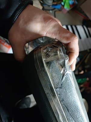 Vintage GE Shoe Polisher Model SP2 with brushes and case - Thumbnail 8