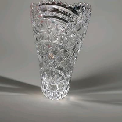 Vintage Anna Hutte Lead Crystal Vase 8" West Germany Primrose Cut Sawtooth Rim - Thumbnail 3