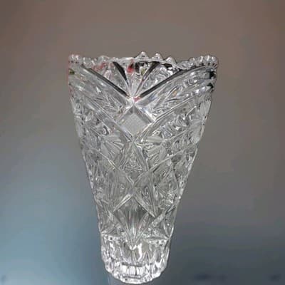 Vintage Anna Hutte Lead Crystal Vase 8" West Germany Primrose Cut Sawtooth Rim - Thumbnail 2