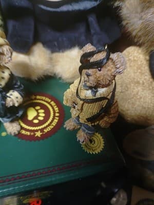 The Boyds Collection Balley And Mathew Ornaments And Plush Bears Wearing The... - Thumbnail 6