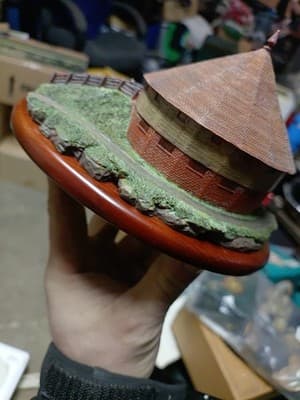 Village Ertl George Washington 16-Sided Barn Porcelain Mt Vernon 1997 With Box - Image 1