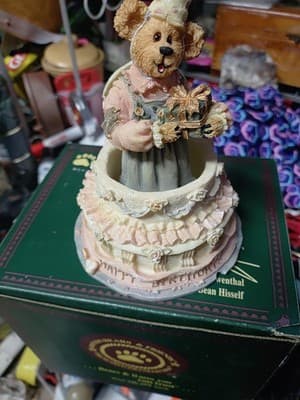 Boyds Bearstone Gypsy Rose…Surprise!!! #228332 - 1st Edition - Image 1