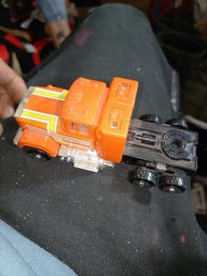 1984 Bandai Transformer - Thumbnail 7
