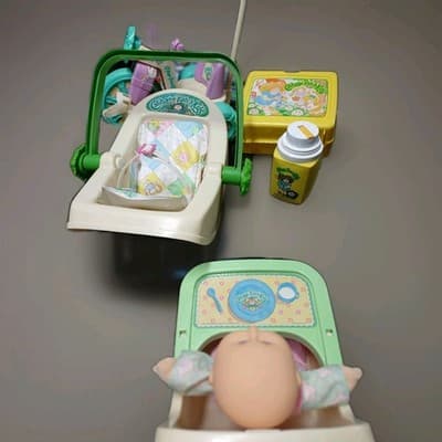 Huge Lot Of Cabbage Patch Kids. /Doll /Car Seat /Trike /Lunch Box /Highchair - Thumbnail 2