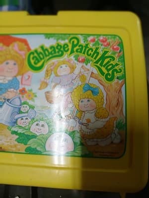 Huge Lot Of Cabbage Patch Kids. /Doll /Car Seat /Trike /Lunch Box /Highchair - Thumbnail 3