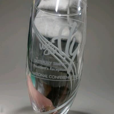 2pc Tastefully Simple 2004 President's Reception "We Can Fly" Champagne Flutes - Thumbnail 5