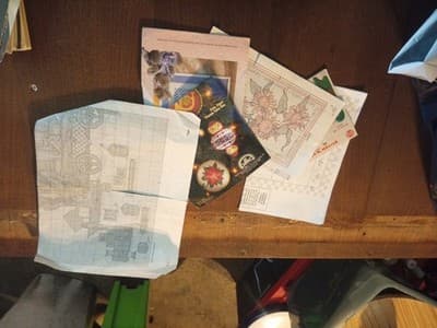 Lot Of Stitching Material, Magazines, Partial Done Project, Learning Material. - Thumbnail 8