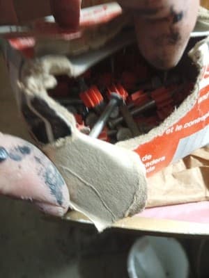 Lot Of Various Types Of Anchors. Plastic Anchors, Concrete Anchors,... - Thumbnail 6