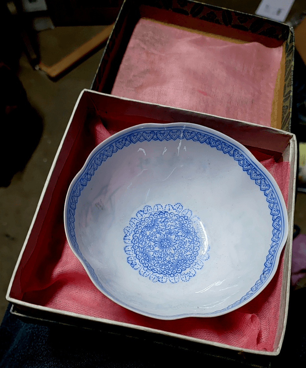 Antique Fine Porcelain Chinese Eggshell Bowl Marked with original box - Thumbnail 11