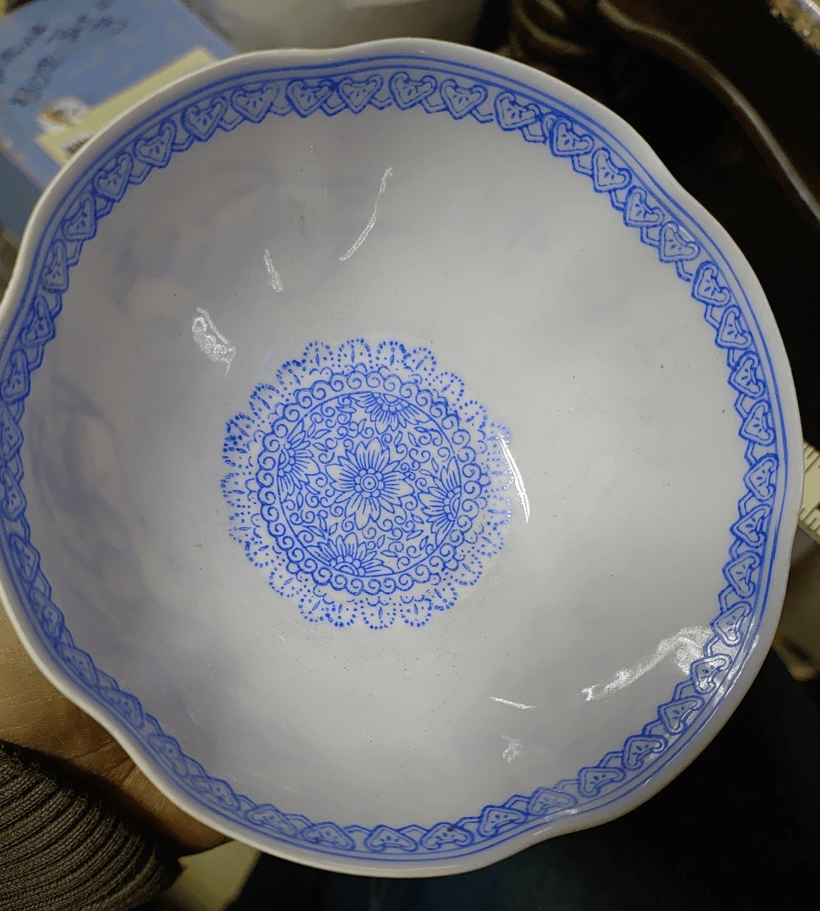 Antique Fine Porcelain Chinese Eggshell Bowl Marked with original box - Thumbnail 2