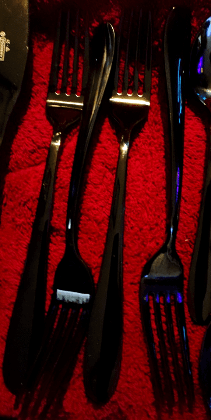 19 Piece Cambridge, Delia Black Satin Chromium Silverware Set - Thumbnail 4