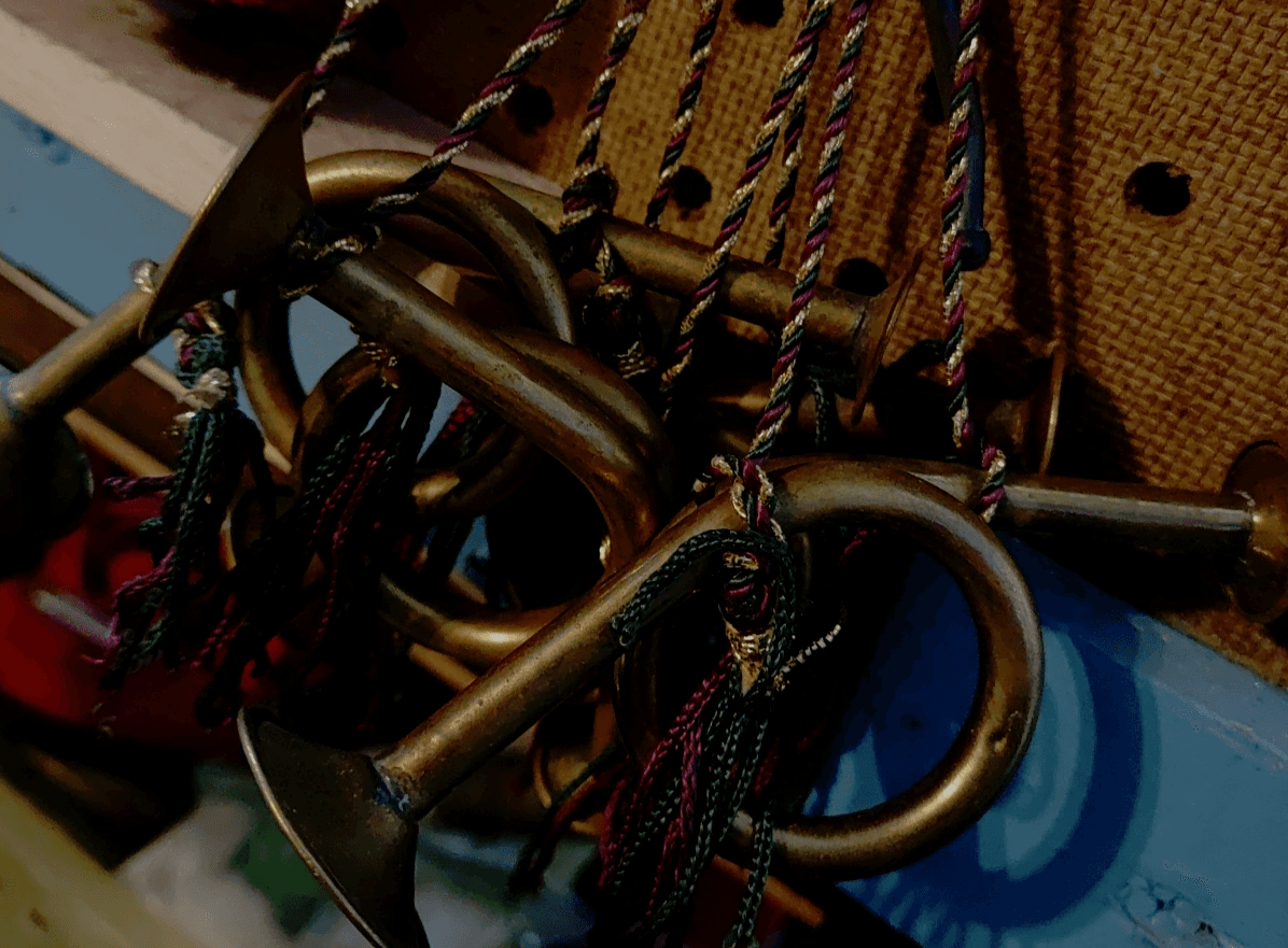 lot of vintage christmas tree decorations. 4 Angels And 4 Copper Mini Trumpets - Thumbnail 4