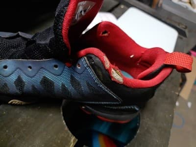 Jordan Chris Paul Size 6Y 535808-901 Iridescent Blue - Thumbnail 2