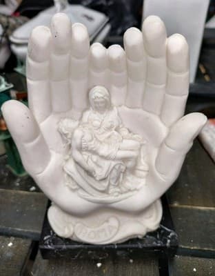 Vintage Italian Alabaster Pieta Sculpture in Hands on Marble Base - Signed A.... - Thumbnail 3