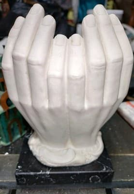 Vintage Italian Alabaster Pieta Sculpture in Hands on Marble Base - Signed A.... - Thumbnail 8