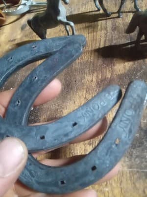 Lot of Horse Themed collectible items 4 Horse Figurines, 3 Horse Shows, And More - Thumbnail 3