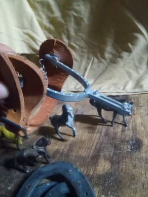 Lot of Horse Themed collectible items 4 Horse Figurines, 3 Horse Shows, And More - Thumbnail 12