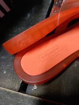 COACH Crissy Orange Jelly Thong Sandals Medallion Logo Women's Size 5B Excellent - Thumbnail 4