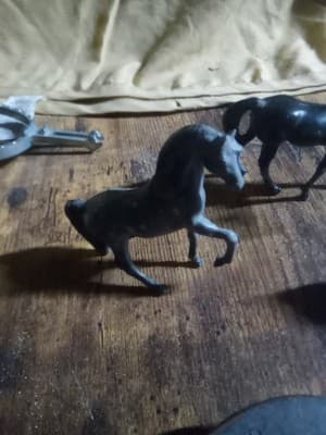 Lot of Horse Themed collectible items 4 Horse Figurines, 3 Horse Shows, And More - Thumbnail 8