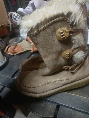 Encanto Women’s Size 6 Tan Suede Faux Fur Lined Moccasin Boots Side Toggle - Thumbnail 4