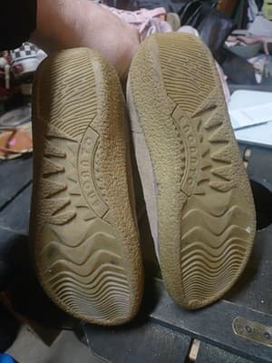 Encanto Women’s Size 6 Tan Suede Faux Fur Lined Moccasin Boots Side Toggle - Thumbnail 5