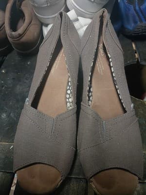 TOMS Espadrille Wedge Heel Open Toe Gray Canvas Shoes Women's Size 8.5W - Image 1