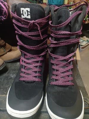 DC Shoes Nadene High Leg Winter Boots Women’s Size 7 Black Pink ADJB700004 - Image 1