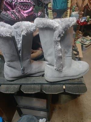 Women's Hart Shearling Boots - Cat & Jack™ Gray 13 - Thumbnail 4