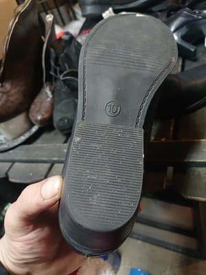 Universal Thread Nora V-Cut Ankle Booties Black Faux Leather Size 10 Slip On - Thumbnail 6