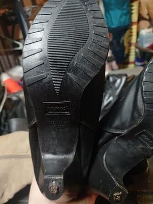 Vtg 70s 80s Black Quilted Puffer Winter Boots Fur Lined Heeled Women’s 10... - Thumbnail 4