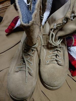 Belleville Desert Tan Gore-Tex Military Combat Boots Men's Sz 8 WIDE - Image 1