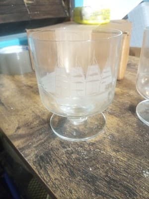 2 Vintage Toscony Clipper Ship Boat etched glasses - Thumbnail 2