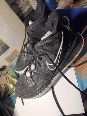 Nike Kyrie Flytrap 4 Black White Anthracite Men's Size 8 DA7767-001 Basketball - Thumbnail 3