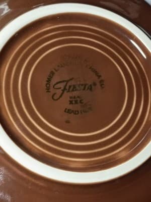 Vintage Fiesta Chocolate Brown Coffee Tea Cups & Saucers Set of 4 HLC USA 2008 - Thumbnail 2