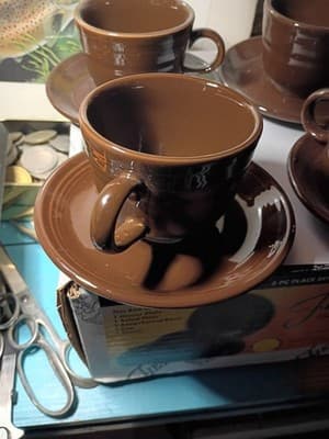 Vintage Fiesta Chocolate Brown Coffee Tea Cups & Saucers Set of 4 HLC USA 2008 - Thumbnail 4