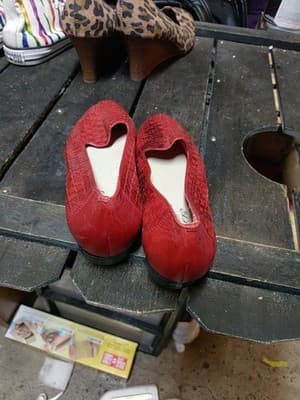 Trotters Liz Woven Red Leather Slip-On Loafers~Women's 8 SS/Extra Narrow - Thumbnail 2