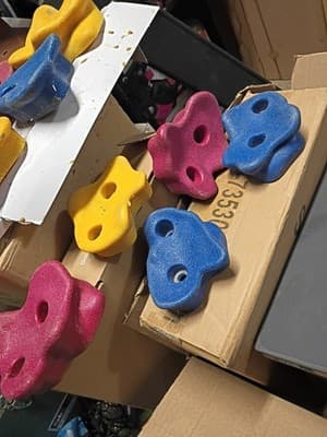1Lot of 12 Kids Rock Climbing Holds & 2 Heavy Duty Bolt-Through Swing Hangers - Thumbnail 2