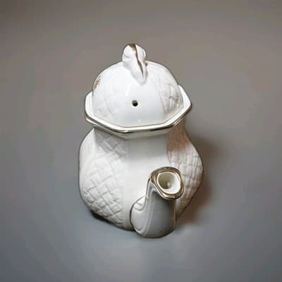 Item DescriptionItem Details:Maker: Arthur Wood & Son (Staffordshire, England) - Thumbnail 5