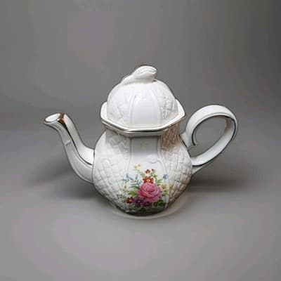 Item DescriptionItem Details:Maker: Arthur Wood & Son (Staffordshire, England) - Thumbnail 2