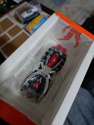 5 Random Collectable Toy Cars Still In Boxes - Thumbnail 6