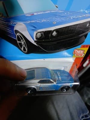 5 Random Collectable Toy Cars Still In Boxes - Thumbnail 14