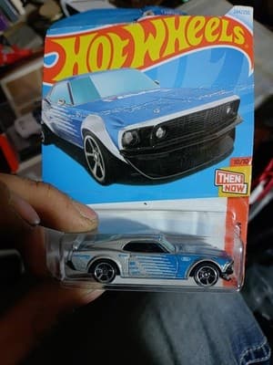 5 Random Collectable Toy Cars Still In Boxes - Thumbnail 13