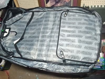 American Tourister 23" Garment BagAtmosphere 2 - Thumbnail 3