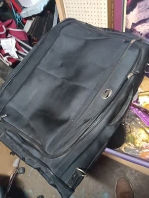 American Tourister 23" Garment BagAtmosphere 2 - Thumbnail 6