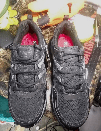 SKECHERS WORK Men's Work D'Lux Journey Carbon NanoToe Work Shoe Black/Grey 9 New - Image 1